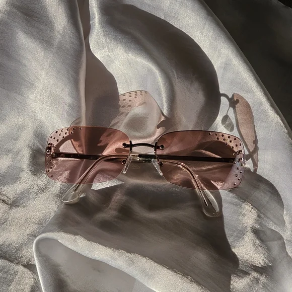 Y2K Pink Rhinestone Sunglasses - Picture 2 of 6